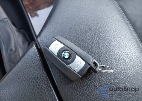 2008 BMW 528I I z USA, uszkodzony, nr VIN WBANU53548CT16233